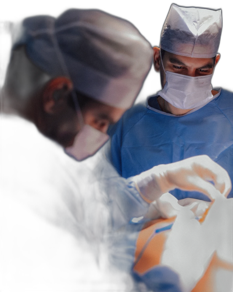 Los cirujanos del Hospital Espaço da Plástica en acción en el centro quirúrgico