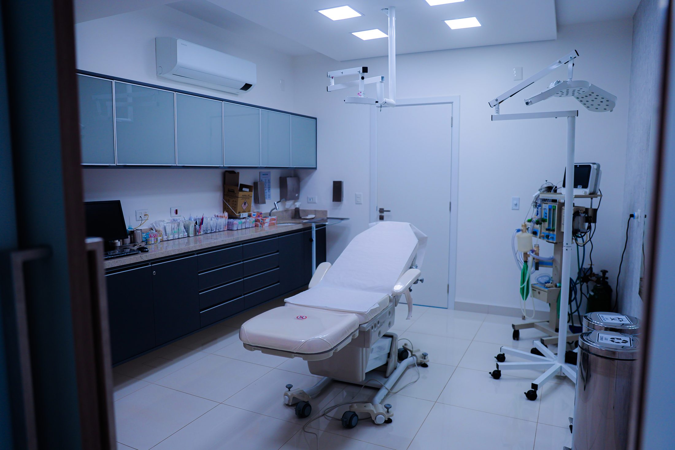 Procedure room at Hospital Espaço da Plástica